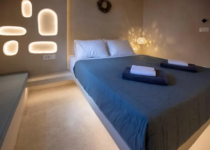 Tholaki Luxury Kamári