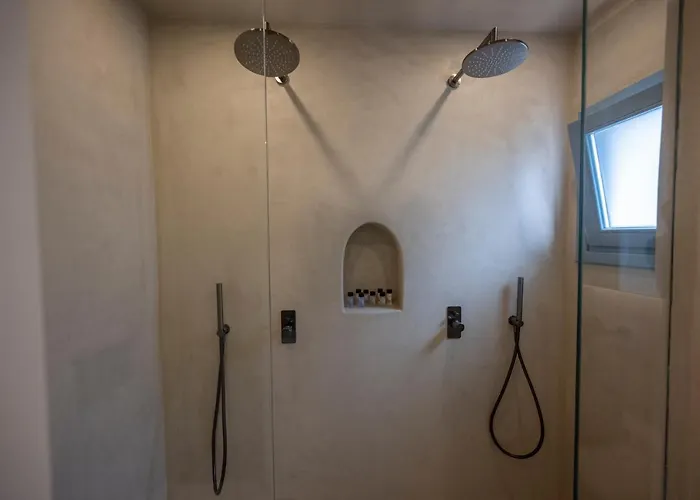 Tholaki Luxury Semesterbostad *