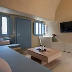 Tholaki Luxury * Камари